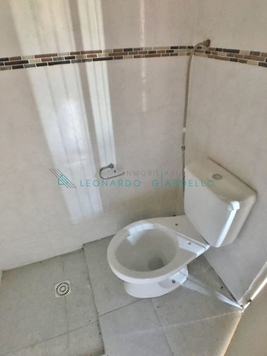 Imagen 8 de 14 de Colonia Del Sacramento - Casa A Refaccionar Con Muy Buen Terreno