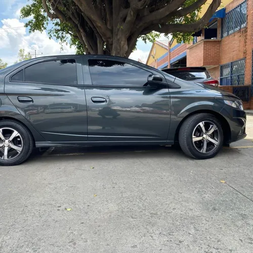 Chevrolet Onix 1.4 Ltz 4 p