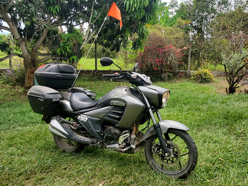 Suzuki Intruder