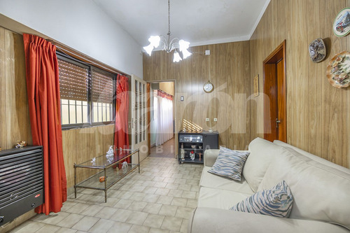 Casa En Venta En Remedios De Escalada
