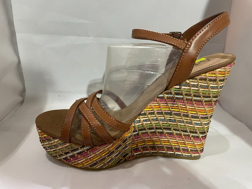 Imagen 3 de 6 de Zapatos De Taco Mujer Mia Selma Luggage