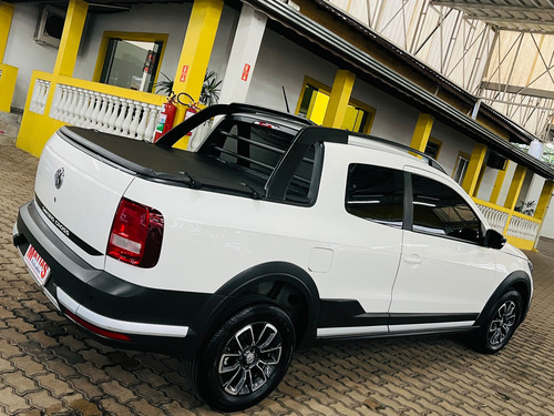 Volkswagen Saveiro 1.6 16v Cross Cab. Dupla Total Flex 2p