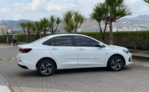 Chevrolet Onix SEDAN PLUS LT 1.0 12V FLEX 4P MEC.