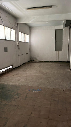Imagen 11 de 14 de A Mts 3 Cruces, Impecable 2 Depositos ,logistica, Oficinas