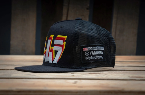 Gorra Oficial Equipo Yoshimura Yamaha Trucker Negra Avant