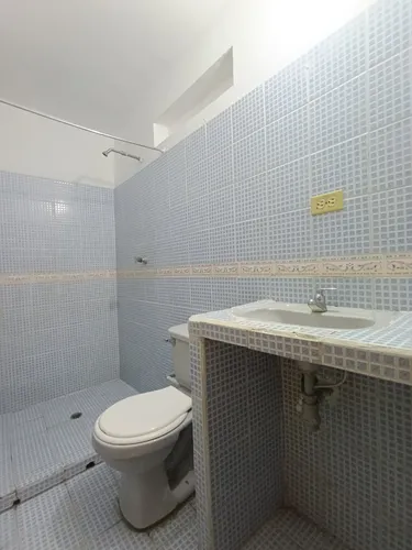 Casa En Venta En La Ceiba. Cod V30302