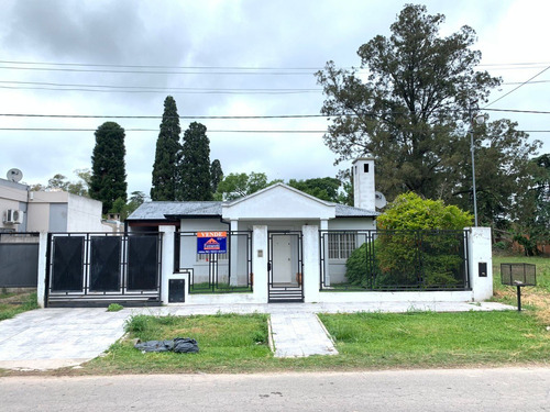 Venta Hermosa Casa En Bº Lanusse