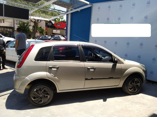 Ford Fiesta 1.0 Rocam Hatch 8v Flex 4p Manual