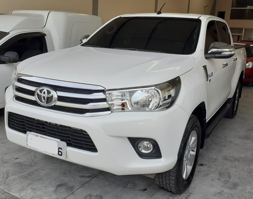 2017 Toyota Hilux Flex Baixo Km