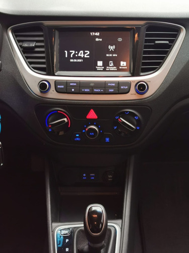 Imagen 11 de 14 de Hyundai Accent Automatico