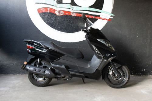 Imagen 11 de 21 de Benelli Zafferano 250