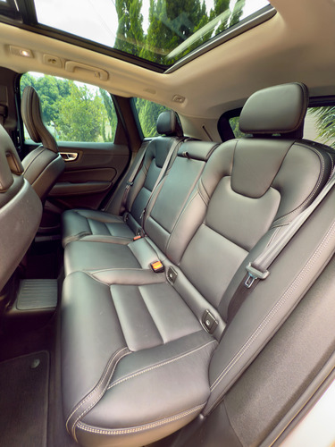 Volvo XC60 2.0 T8 Ultimate Recharge (Plug-In) 5P Hibrido