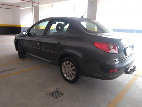 Peugeot 207 Sedan
