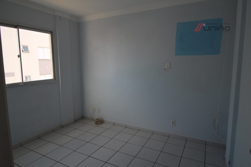 Imagem 8 de 15 de Apartamento A Venda No Edifício Serrano - Umuarama - 1410
