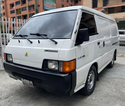 Mitsubishi L300