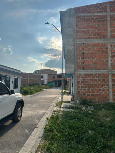 Lote En Cartago - Barrio La Paz