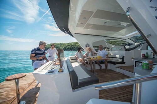Imagem 1 de 25 de Lancha Fibra Fort - Linha Yachts Focker -f420 Gran Coupé