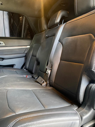 Ford Explorer Sport