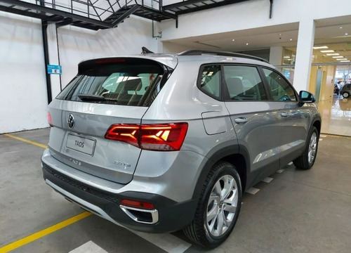 Imagen 5 de 25 de Volkswagen Taos Comfortline 250tsi Gp