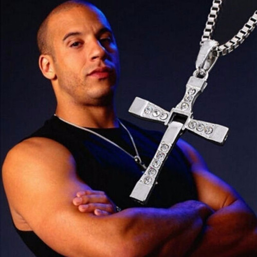 Dije Crucifijo Articulado Con Cadena De Rápido Y Furioso
