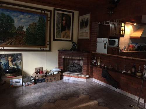 Imagen 9 de 14 de Chalet En Venta En Castelar Sur