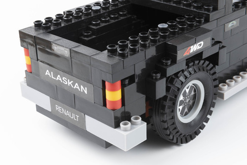 Imagen 4 de 9 de Rasti Alaskan Armable Negra Boutique Renault