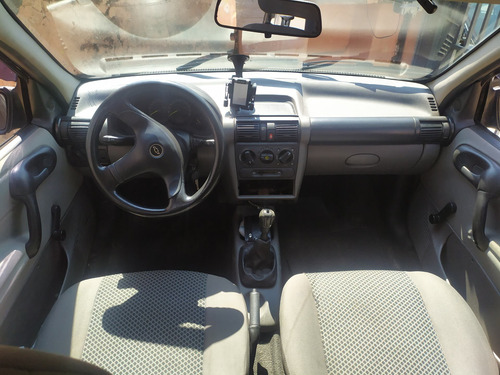 Imagem 13 de 15 de Chevrolet Classic 2010 1.0 Flex Power 4p