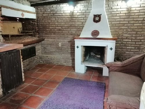 Vendo O Permuto Casa En Ph Al Fondo De 250mt, Buen Potencial