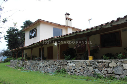 Se Vende Exclusiva Finca De 88 Hectáreas A Puerta Cerrada En Cacute Estado Mérida.