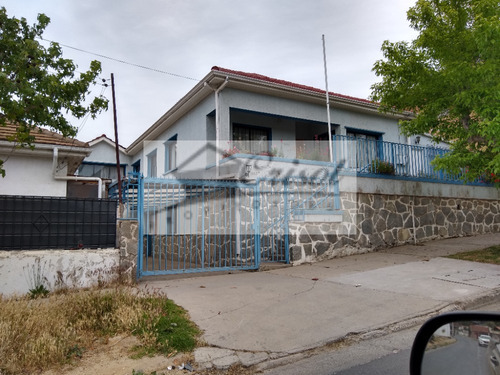 Crisol Vende Amplia Casa Central (v00480)