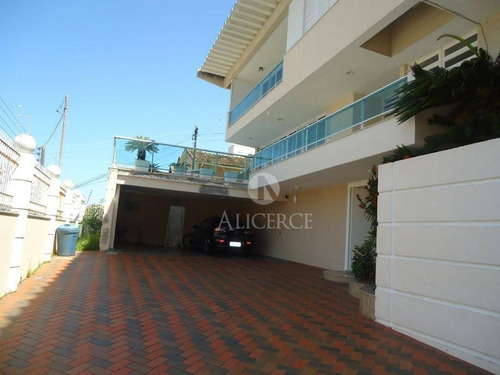 Imagem 1 de 30 de Casa Residencial Com 7 Dormitórios, 3 Suítes E 5 Vagas, Coqueiros, Florianópolis - . - Ca0210