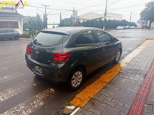 Imagem 6 de 13 de Chevrolet Onix 10mt Joye
