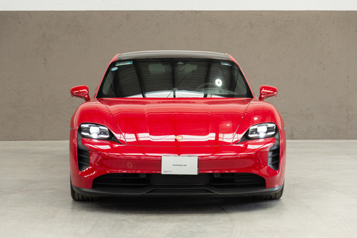 Porsche Taycan 2023