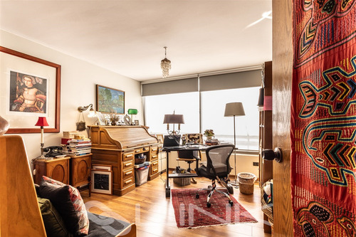 Departamento En Venta De 3 Dorm. En Las Condes, El Golf