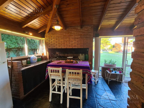 Casa En Alquiler - B° Privado La Herradura - Villa Allende - Cba