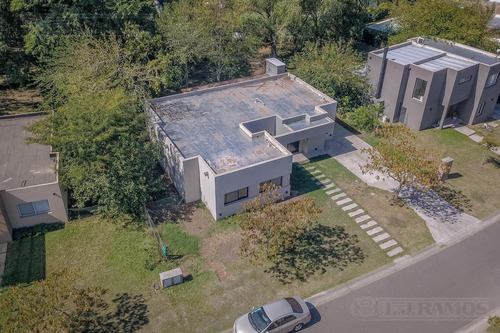 Casa De Una Planta En San Matías Pg