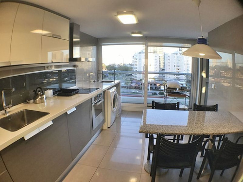 Imagen 15 de 16 de Apartamento En Venta De 3 Dormitorios En Playa Mansa (ref: Lij-5596)