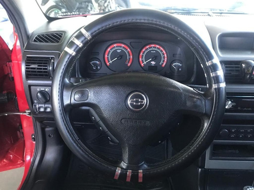 Imagem 12 de 14 de Chevrolet - Astra Hatch 2.0 Mpfi Flex 4p Manual