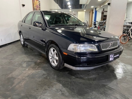 Imagem 2 de 11 de Volvo S40 1.8 Gasolina 4p Automático