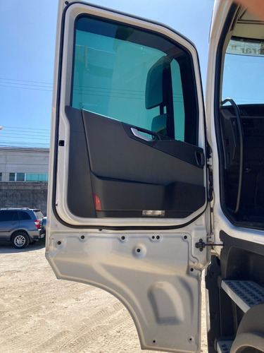 Imagem 12 de 20 de Volvo Fh 460 6x2 Ano 2016 Automático