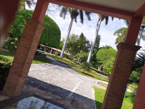 501.vd.92elchaparral Terreno En Venta En Puebla En Tepexco Fraccionamiento El Chaparral Cuenta Con Todos Los Servicios De Agua, Luz, Calles Empedradas, Guarniciones, Vigilancia Las 24 Horas, Entrada