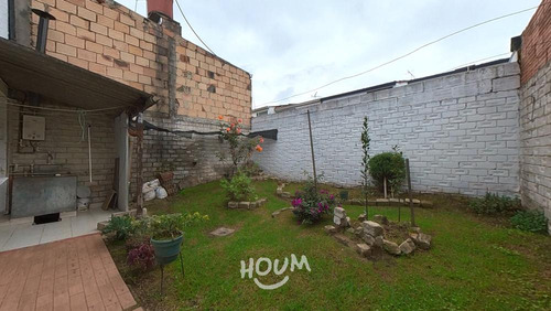 Casa En Jardín De Villa Luz. 4 Habitaciones, 200 M², Id: 134952