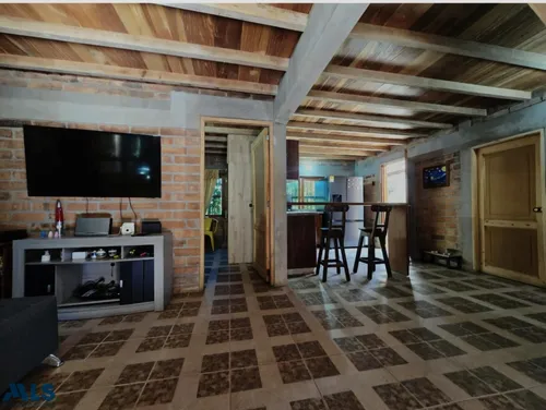 Casa Finca En Santa Elena - Vereda El Rosario