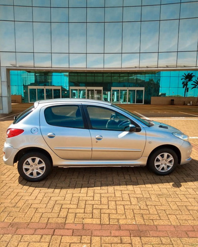 Peugeot 207 2013 1.4 Xr Flex 5p