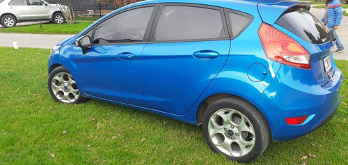 Imagen 4 de 10 de Ford Fiesta Kinetic D Titaniun