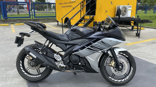 Imagen 8 de 13 de Yamaha R15