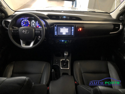 Toyota Hilux HILUX CD SRV 4X2 2.7 FLEX 16V AUT.