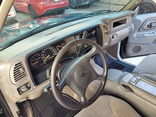 Chevrolet Silverado Pickup 2500 Custom 4vel Aa Mt