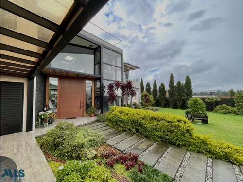Casa En Venta, Alto De Las Palmas. Bellaterra.(mls#249400)