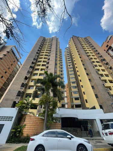 Frances Mijares Vende Apartamento Semi-amoblado En Edificio Bahía Platinium, Urb. La Trigaleña Cod 229932